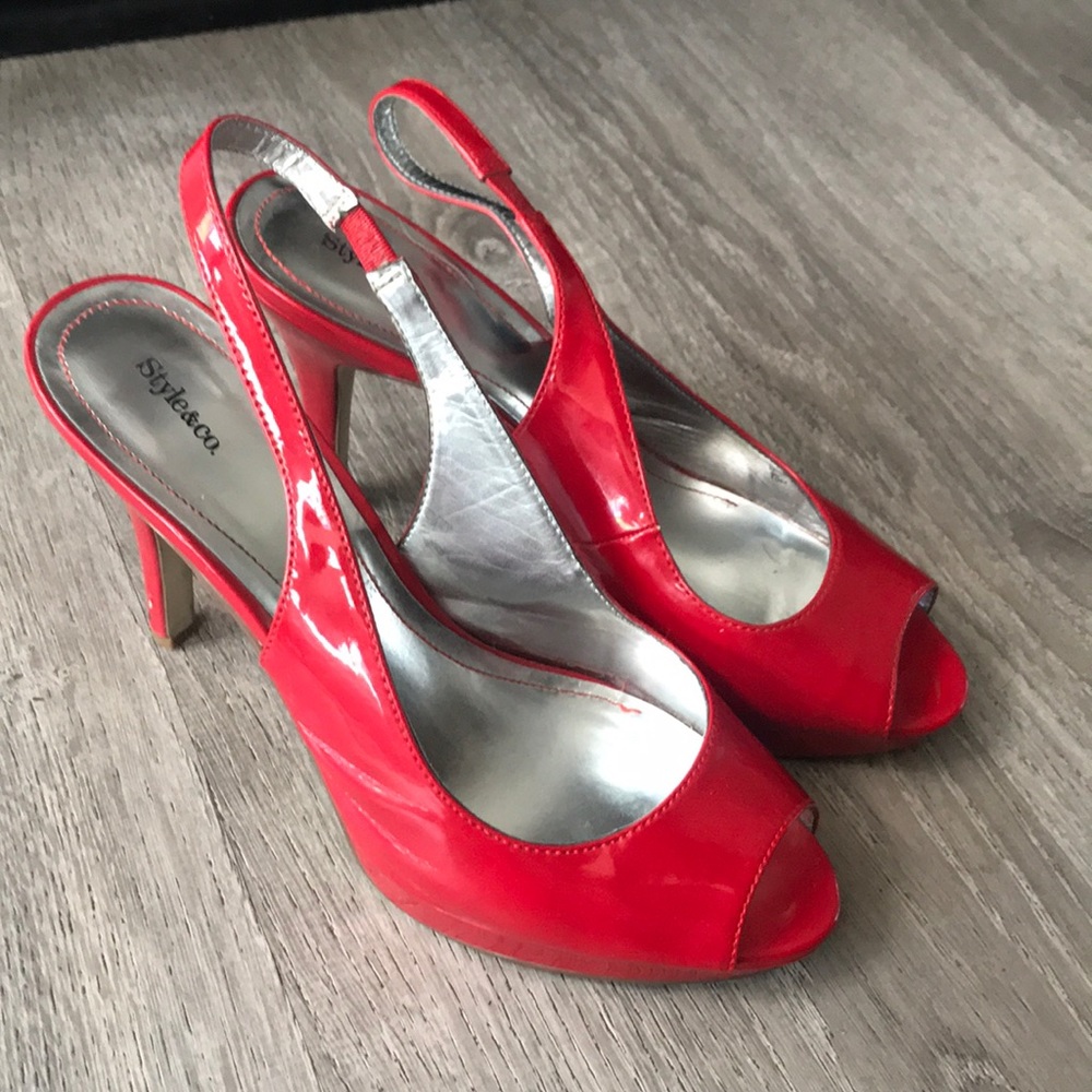 Sold Red high heel shoes